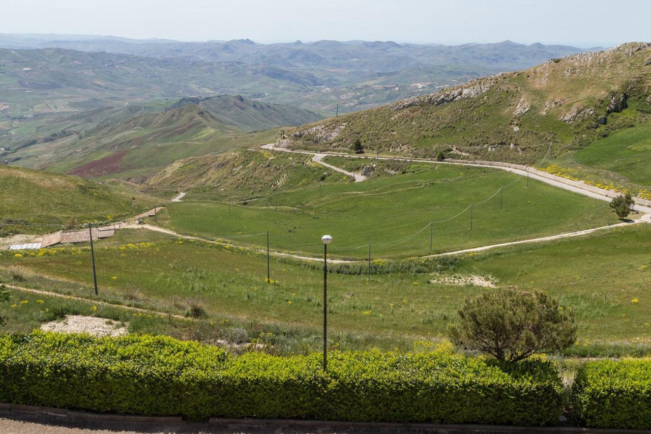 Pigna D'Oro Country Hotel Santo Stefano Quisquina Εξωτερικό φωτογραφία